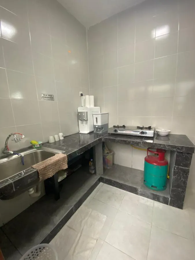 Homestay Warisan 0*, Sepang